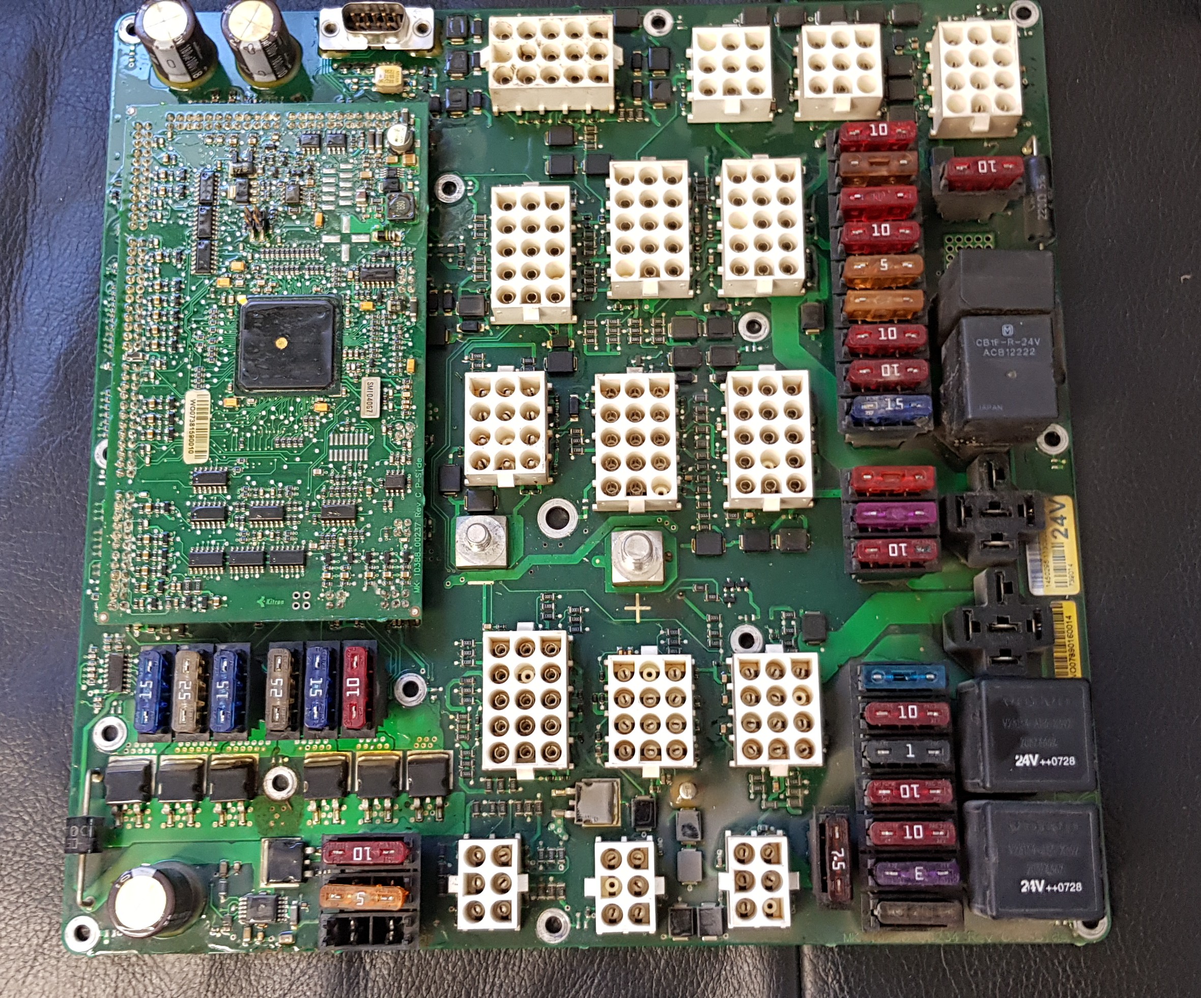 Płyta Volvo 1450297 – Naprawa elektroniki Volvo